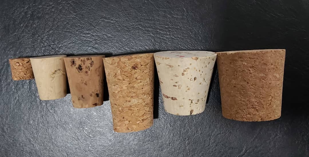 دربوش چوب پنبهای