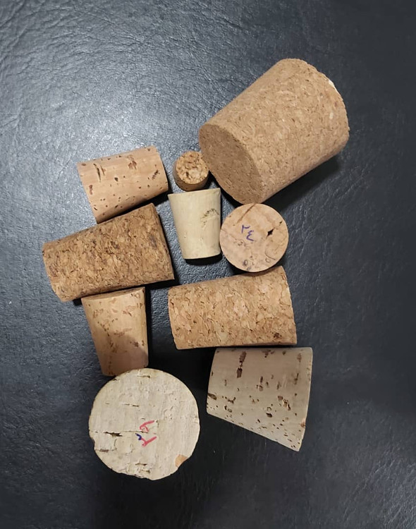 دربوش چوب پنبهای