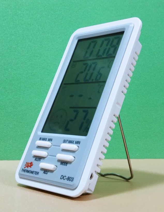 ترمومتر و رطوبت سنج دیجیتال پراب دار DC803